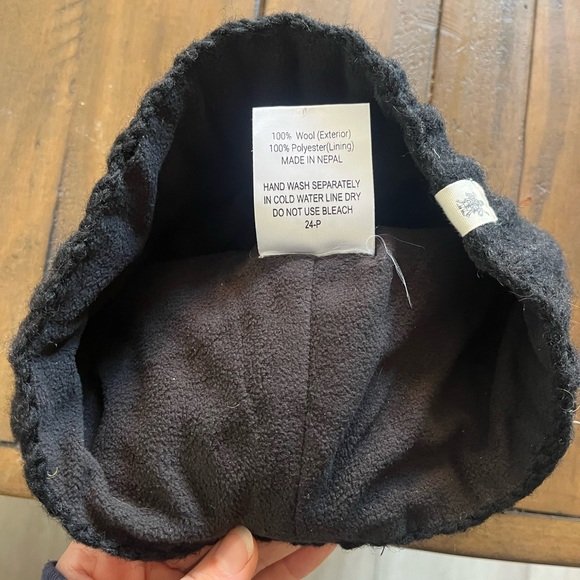 Nirvana Designs Wool Cat Ear Winter Hat - Picture 2 of 2